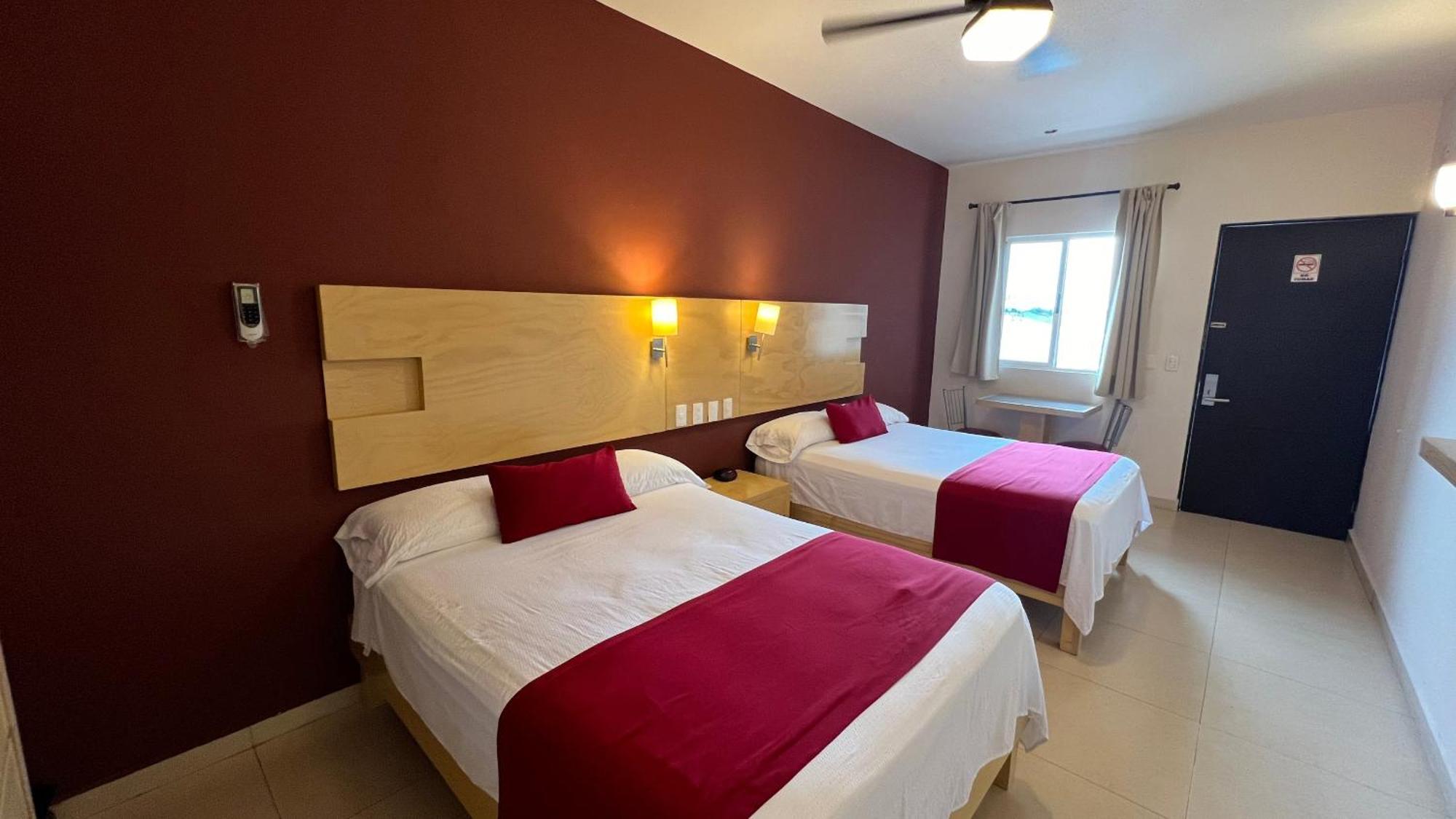 Nova Hotel Cadereyta Jiménez Eksteriør bilde