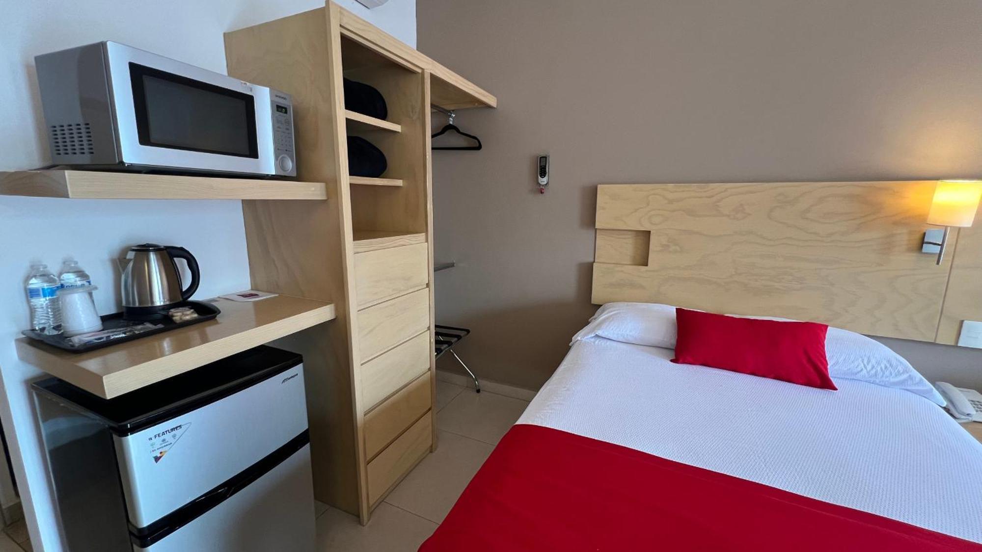Nova Hotel Cadereyta Jiménez Eksteriør bilde