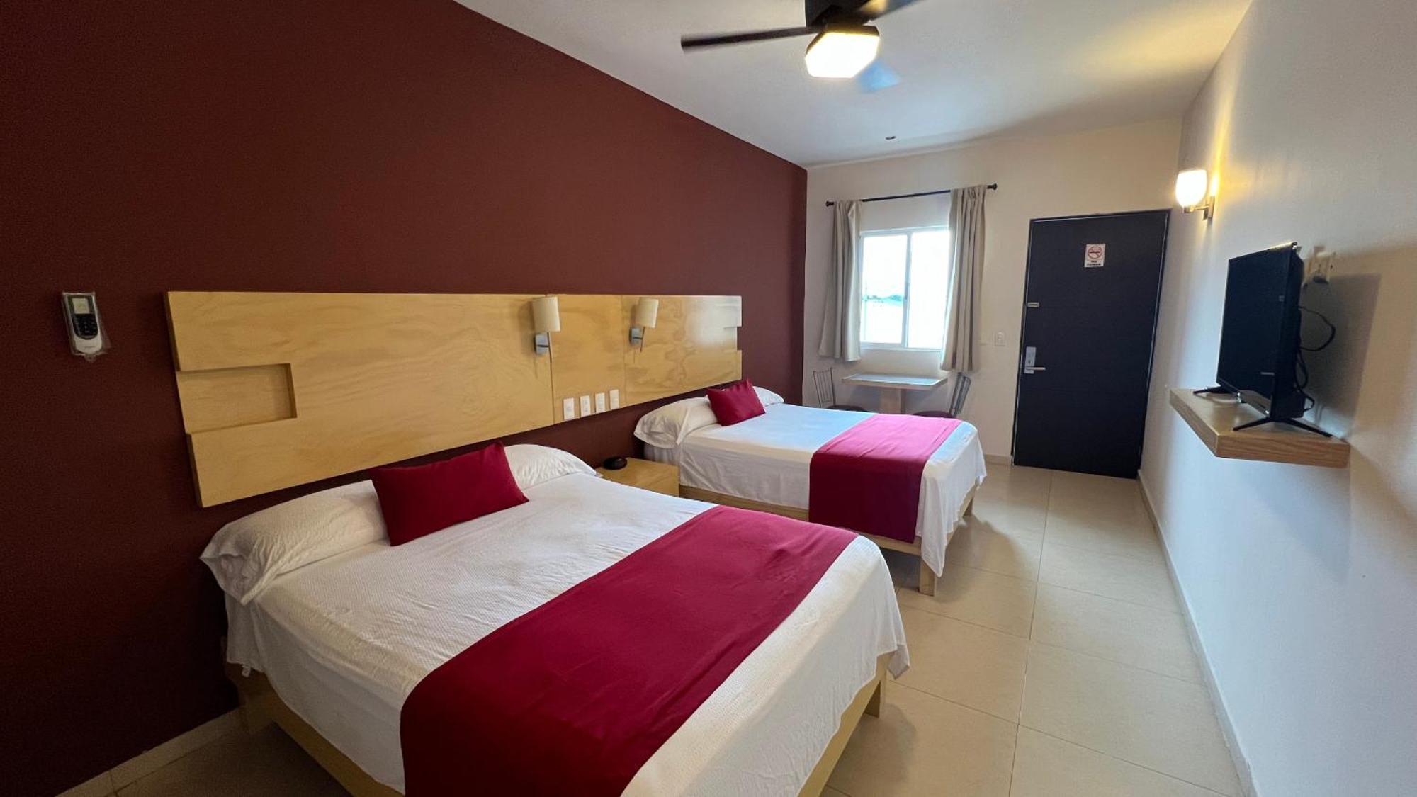 Nova Hotel Cadereyta Jiménez Eksteriør bilde
