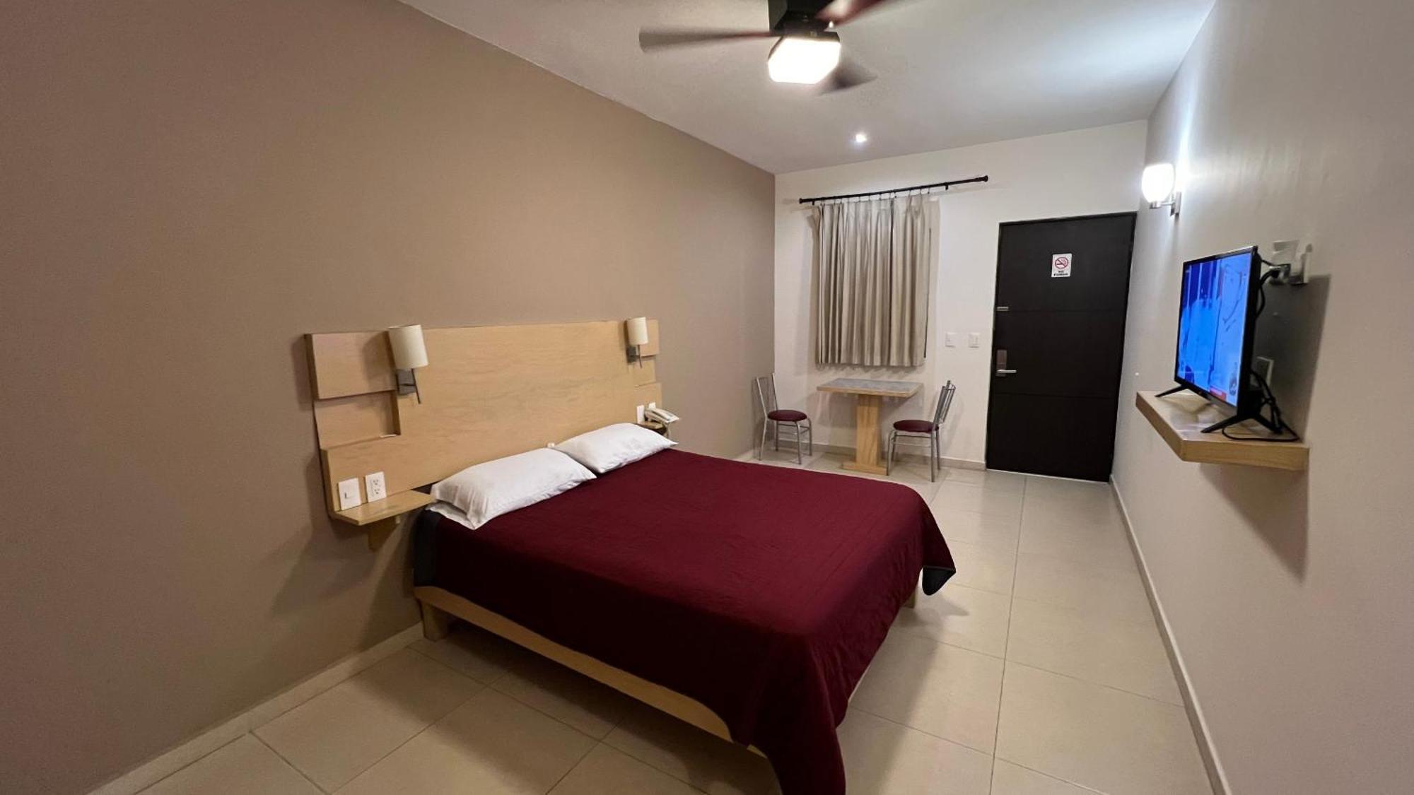 Nova Hotel Cadereyta Jiménez Eksteriør bilde