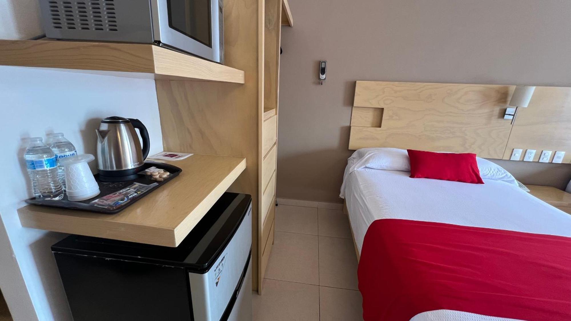 Nova Hotel Cadereyta Jiménez Eksteriør bilde
